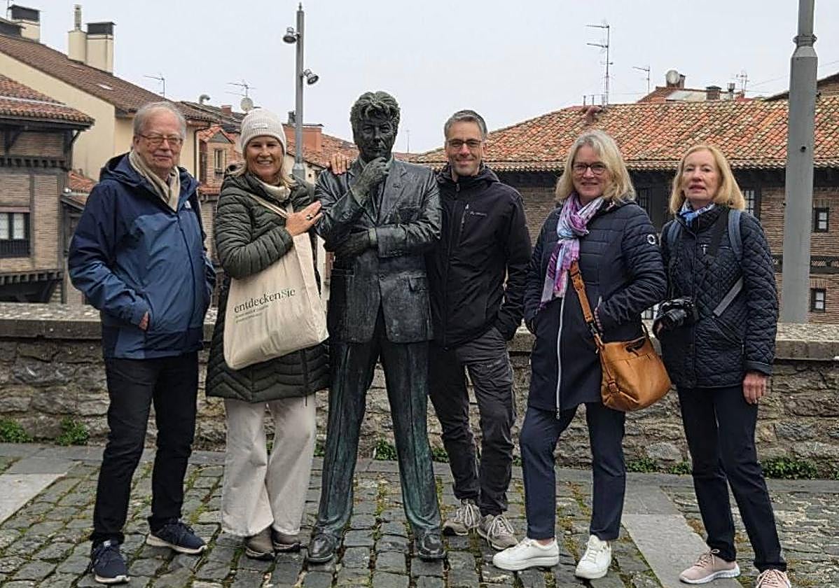 Periodistas alemanes descubren los encantos turísticos de Vitoria y Álava