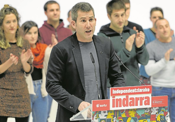 Arkaitz Rodríguez, durante la presentación, en enero de 2022, de la ejecutiva que ha liderado Sortu los últimos años.