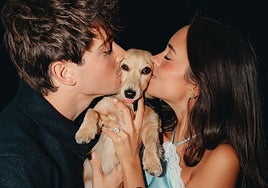 La curiosa pedida de mano de Leclerc a su novia con el perro de por medio