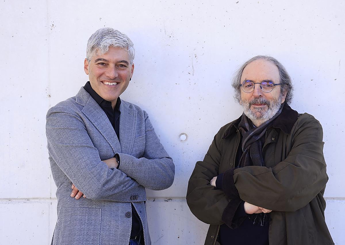 Imagen secundaria 1 - Actos del arranque del festival Tartalo, con una coreografía del Conservatorio de Danza José Uruñuela y un encuentro entre Montero y Juaristi.