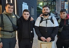 Dos días de viaje, noche en Alicante, aviones, autobús… Todo para estar con el Athletic en Newcastle