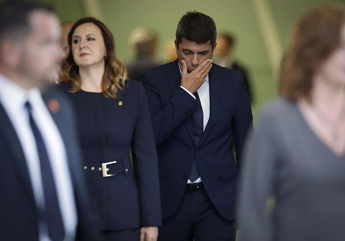 Escándalos que dañan la democracia