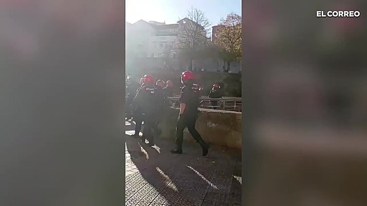 Un exetarra contrata a Desokupa para recuperar su vivienda en Bilbao