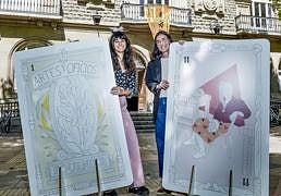 La nueva baraja de cartas dedicada a la mujer 'made in Vitoria'