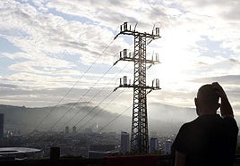 El PNV cuela en una ley de movilidad medidas para liberar potencia en las redes para Euskadi