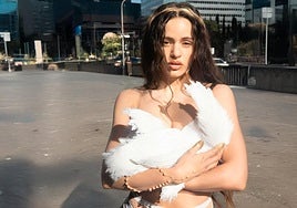 Rosalía para el photoshoot de su nuevo álbum LUX.