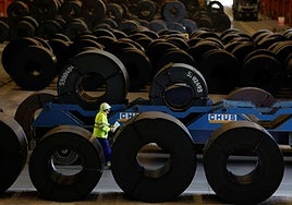 Interior de la fábrica de ArcelorMittal en Sestao.