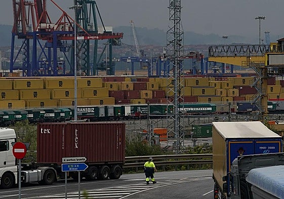 El Gobierno central invertirá 340 millones en modernizar los puertos de Bilbao y Pasaia