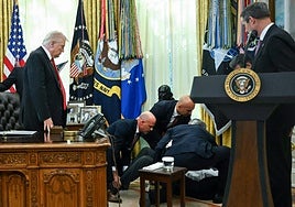 Susto en el Despacho Oval: un ejecutivo se desploma ante Trump en la presentación del plan para abaratar el Ozempic