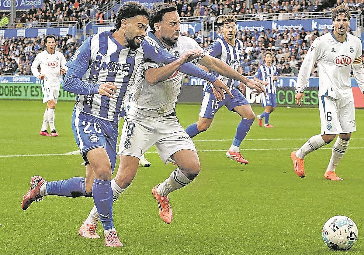 El Alavés va fuerte al choque: 870 duelos ganados por tierra y aire