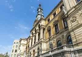 Bilbao «impide» una charla feminista sobre el campamento de Bernedo