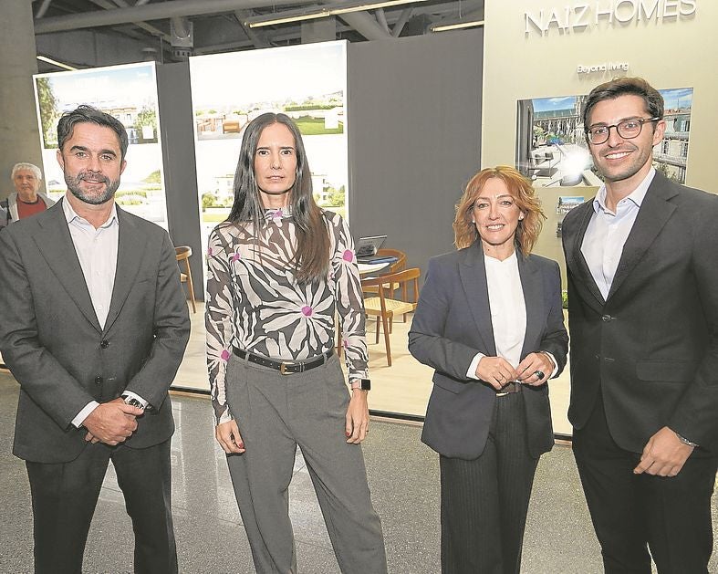 Iker Elordui, Lorea García, Ana Urrestarazu y Carlos Martínez.