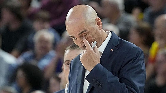 El Barcelona despide a Joan Peñarroya una semana antes de recibir al Baskonia