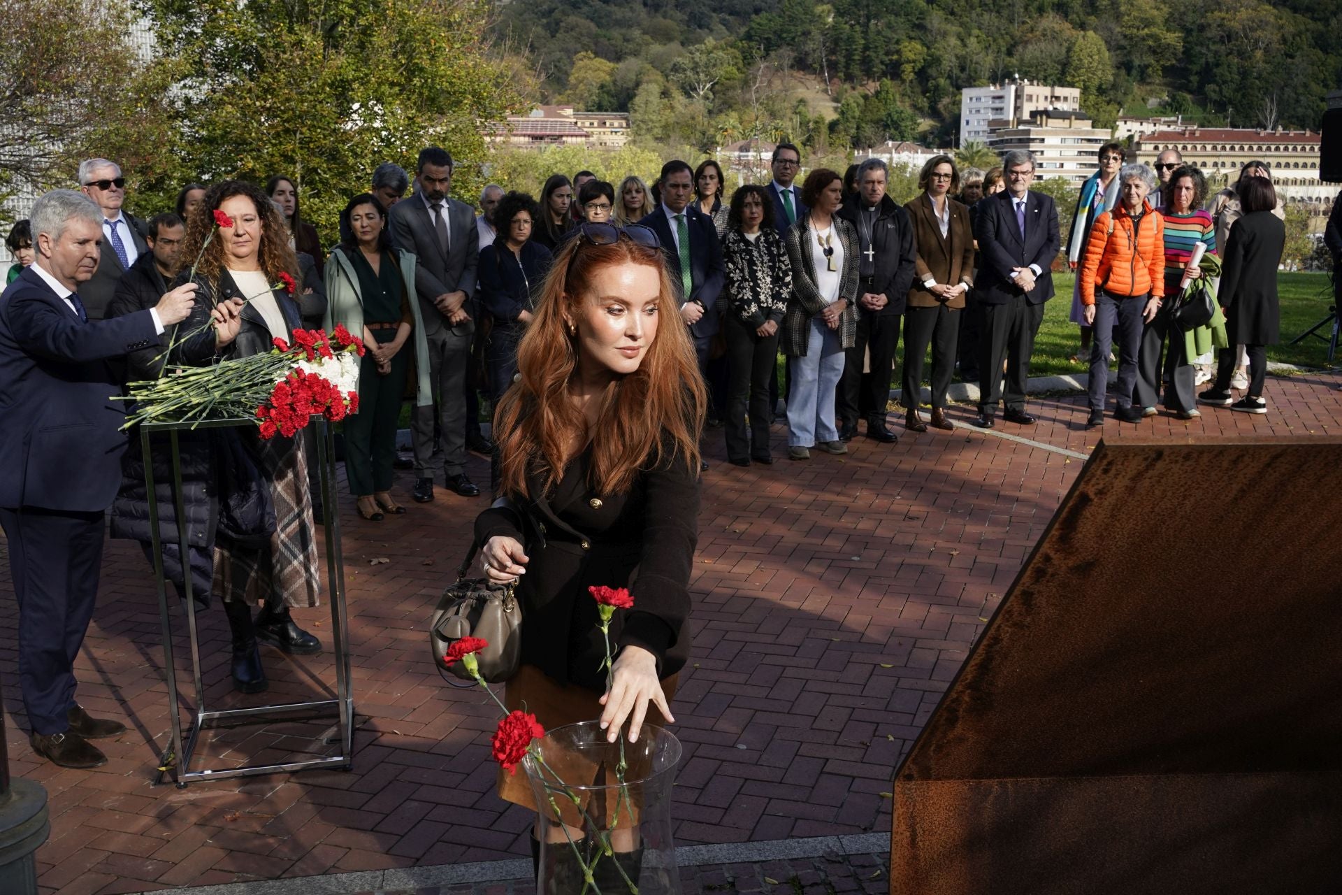La ofrenda floral por el Día de la Memoria en Bilbao, en imágenes