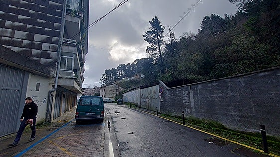 Las viviendas protegidas se construirán en un solar vacío, a la derecha, del barrio Erreka de Mundaka.