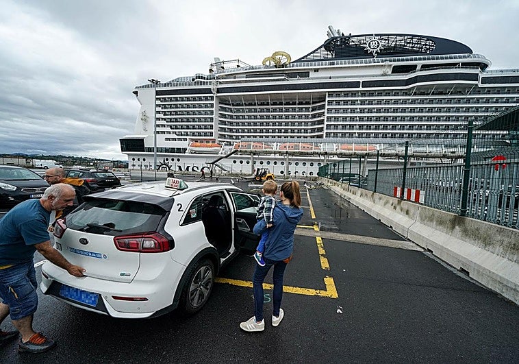 Bizkaia tendrá lista a mediados de año la nueva regulación del taxi para el aeropuerto, la terminal de cruceros y el BEC