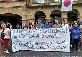 Alumnos del colegio Jado participaron en la concentración del año pasado en Erandio.