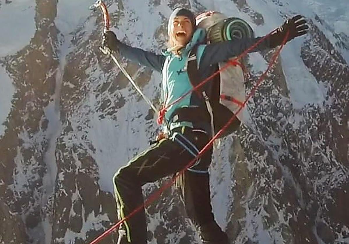 Pipi Cardell, primera mujer en abrir vía en un 8.000 en estilo alpino.