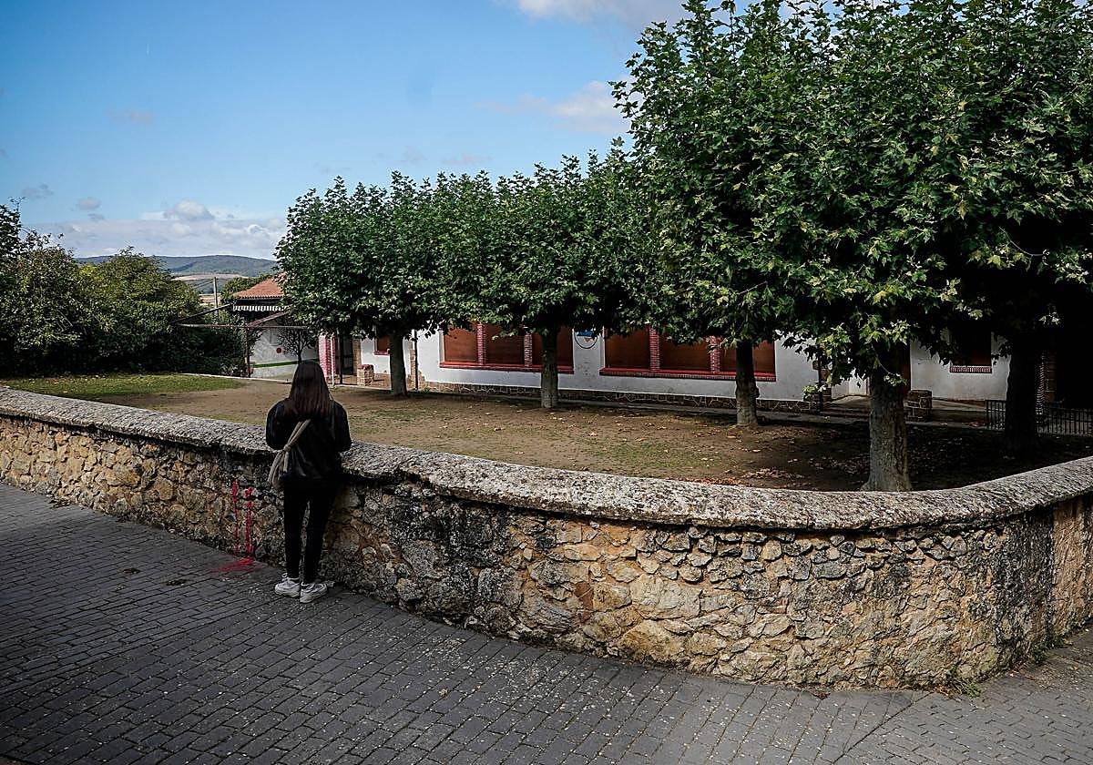 Imagen del exterior del campamento de Bernedo, que ya acumula 21 denuncias de familias.