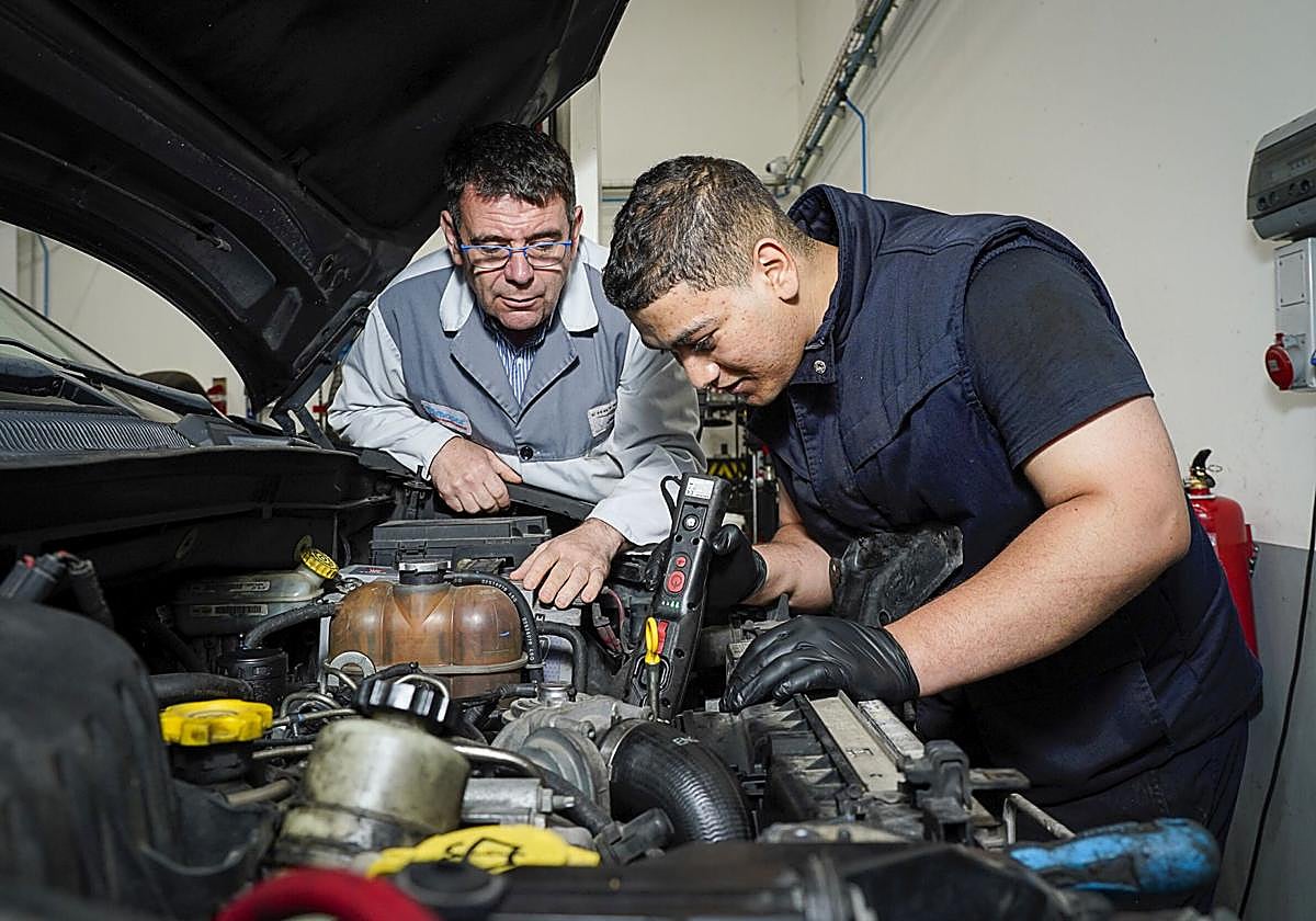 Defienden la necesidad de acercar mano de obra extranjera formada en todos los ámbitos.