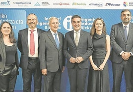 Amaia Zarraoa, Juan Tomás Hernani, Txema Villate, Mikel Jauregi, Nerea Marrodán, Carlos Alzaga y Asier Abaunza.