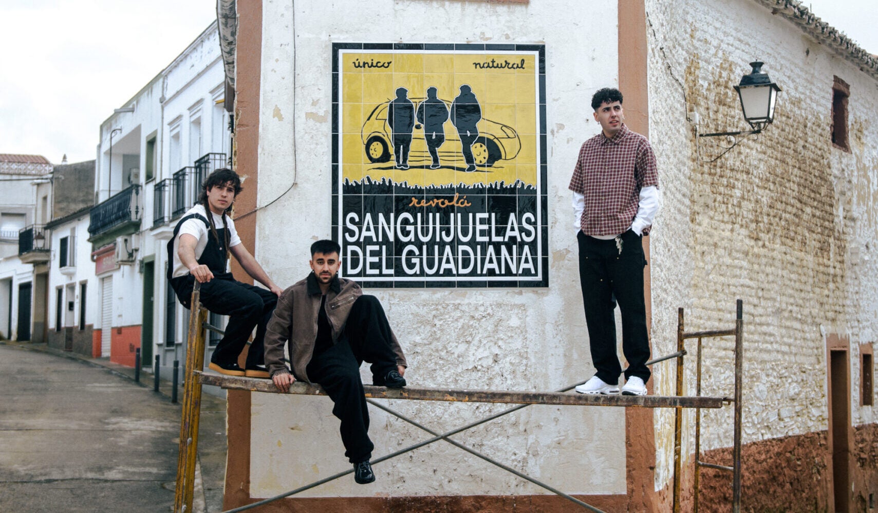 Los extremeños son el grupo revelación del año con su 'Revolá'.