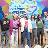 Araban lehenengo aldiz egin den Korrikaren aurkezpena Gasteizko Izaskun Arrue kulturgunean izan da.