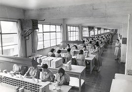 Fotograma de 'De chica en la máquina', documental que se presenta este 14 de noviembre en el museo Bibat.