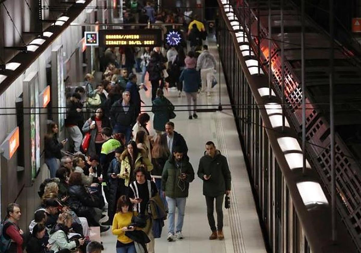 Quiénes forman el consejo del CTB que ha tumbado la prórroga del descuento en el transporte