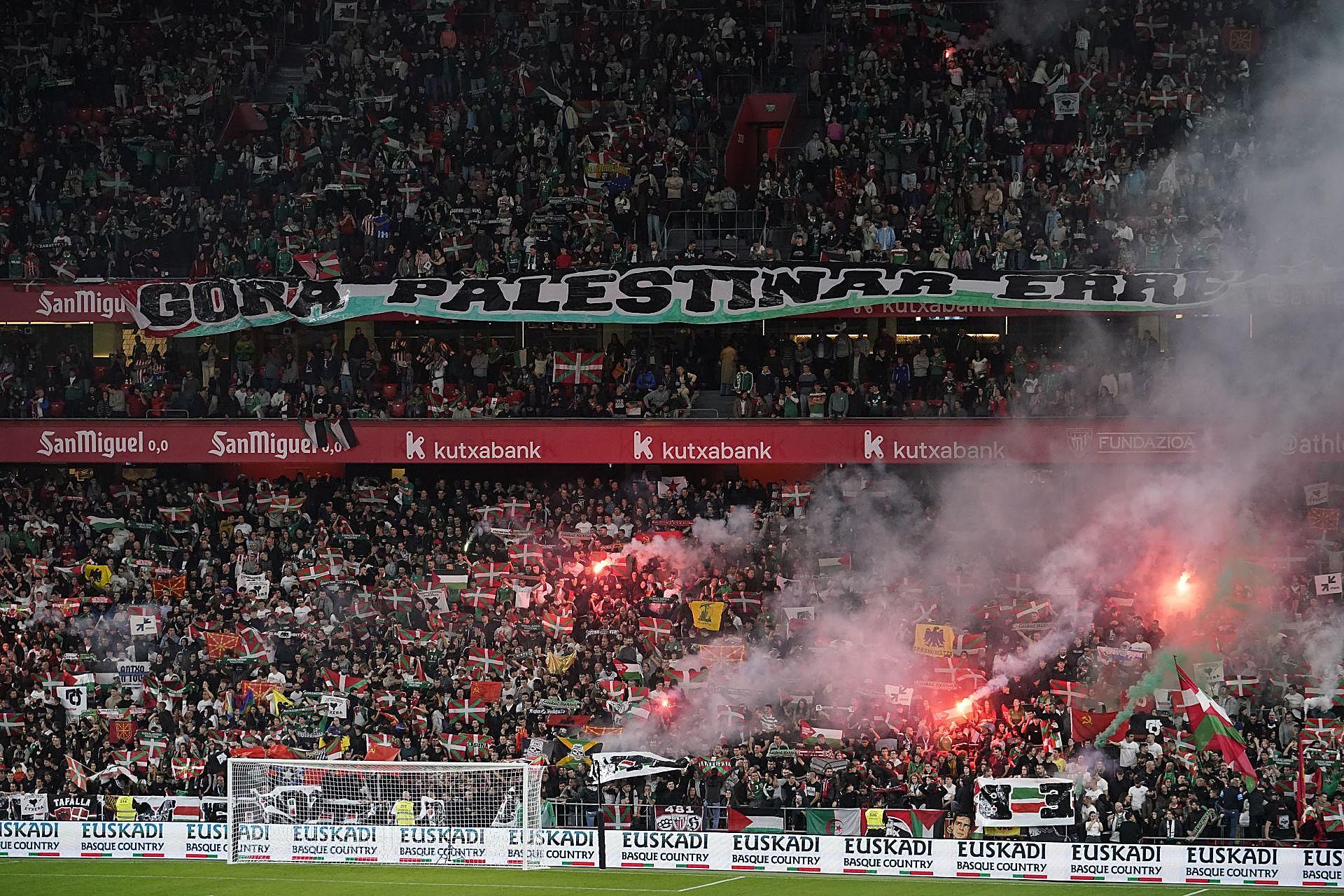 Las bonitas imágenes que nos deja el Euskadi-Palestina en San Mamés
