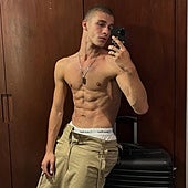 El cántabro que trabaja con Nathy Peluso y Cristina Aguilera