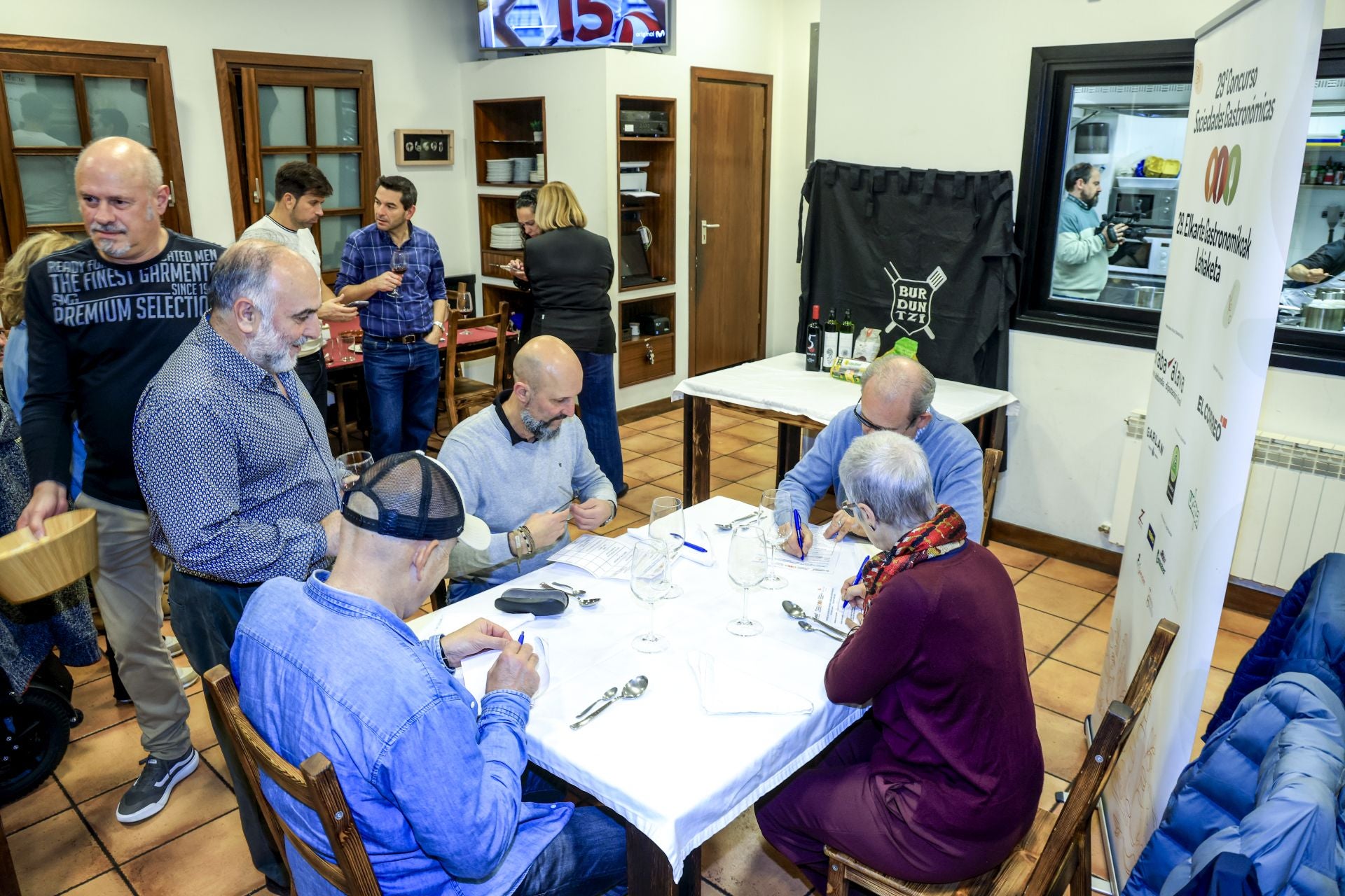 Así ha sido la cena en Burduntzi