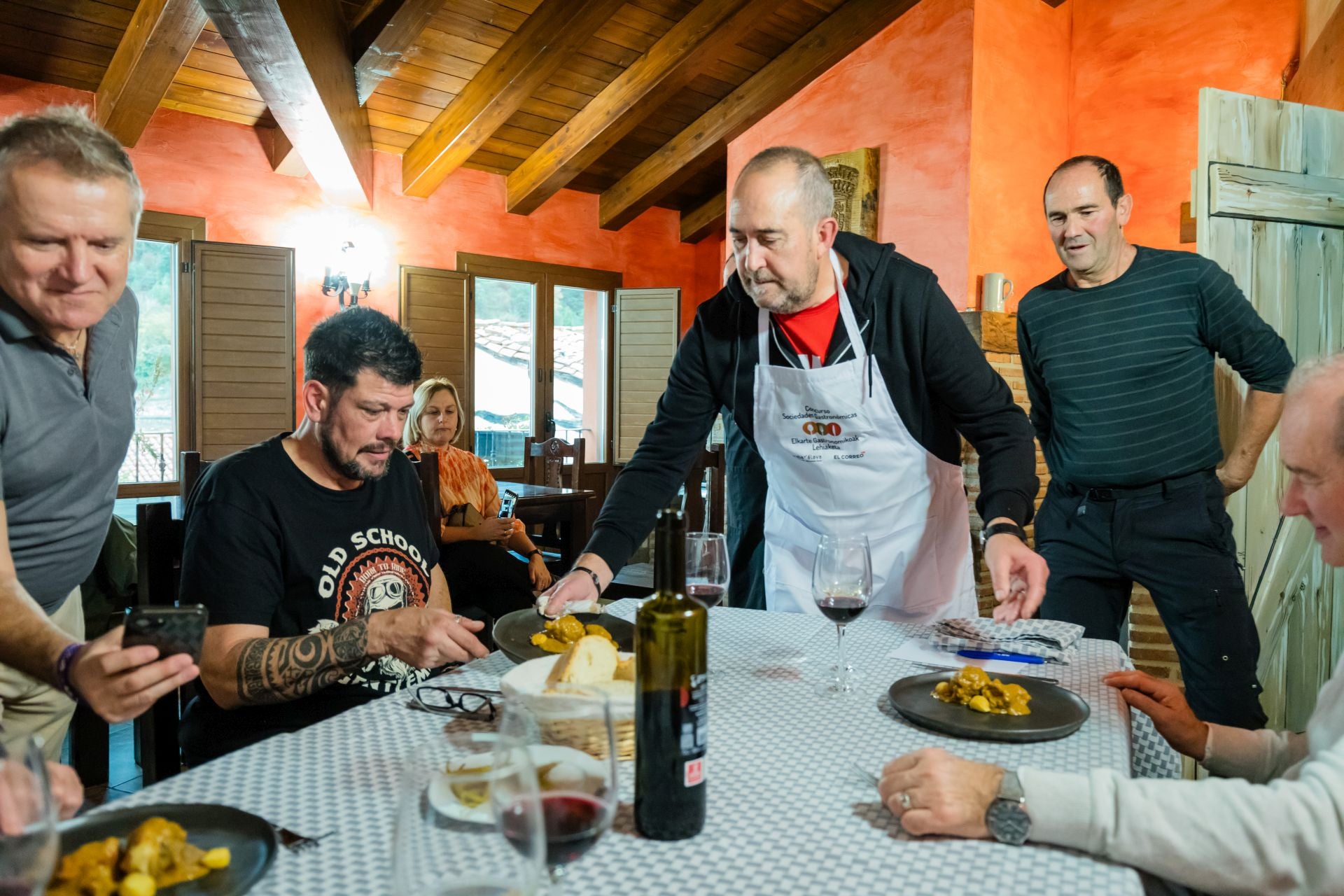 Así ha sido la cena en Gatzalde