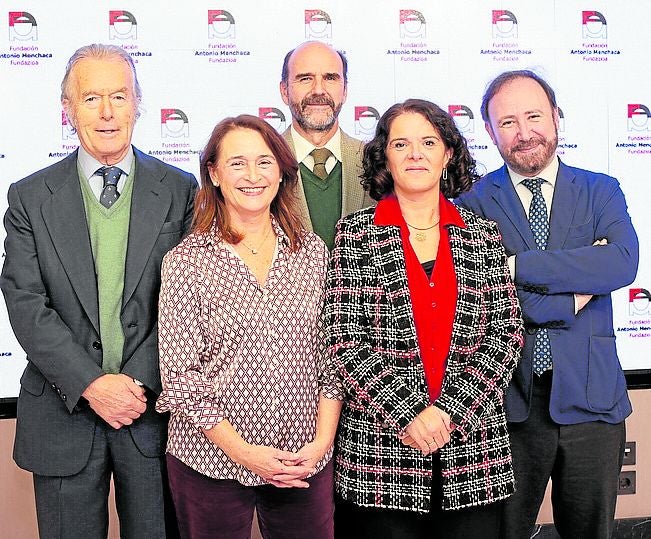 Diego Azqueta, Miguel Oraá, Amaia Martínez, Regina Careaga y Ramón Blanco.