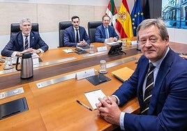 Marlaska cuestiona la decisión de la Ertzaintza de publicar el origen de los detenidos: «No sirve para prevenir delitos»