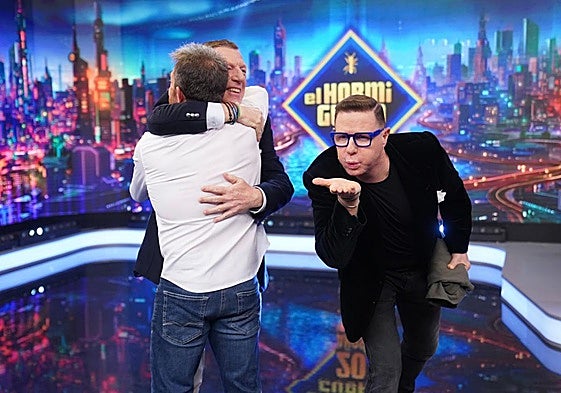 «Salía vestido de mormón, hablaba en inglés... y me esposó la Policía»