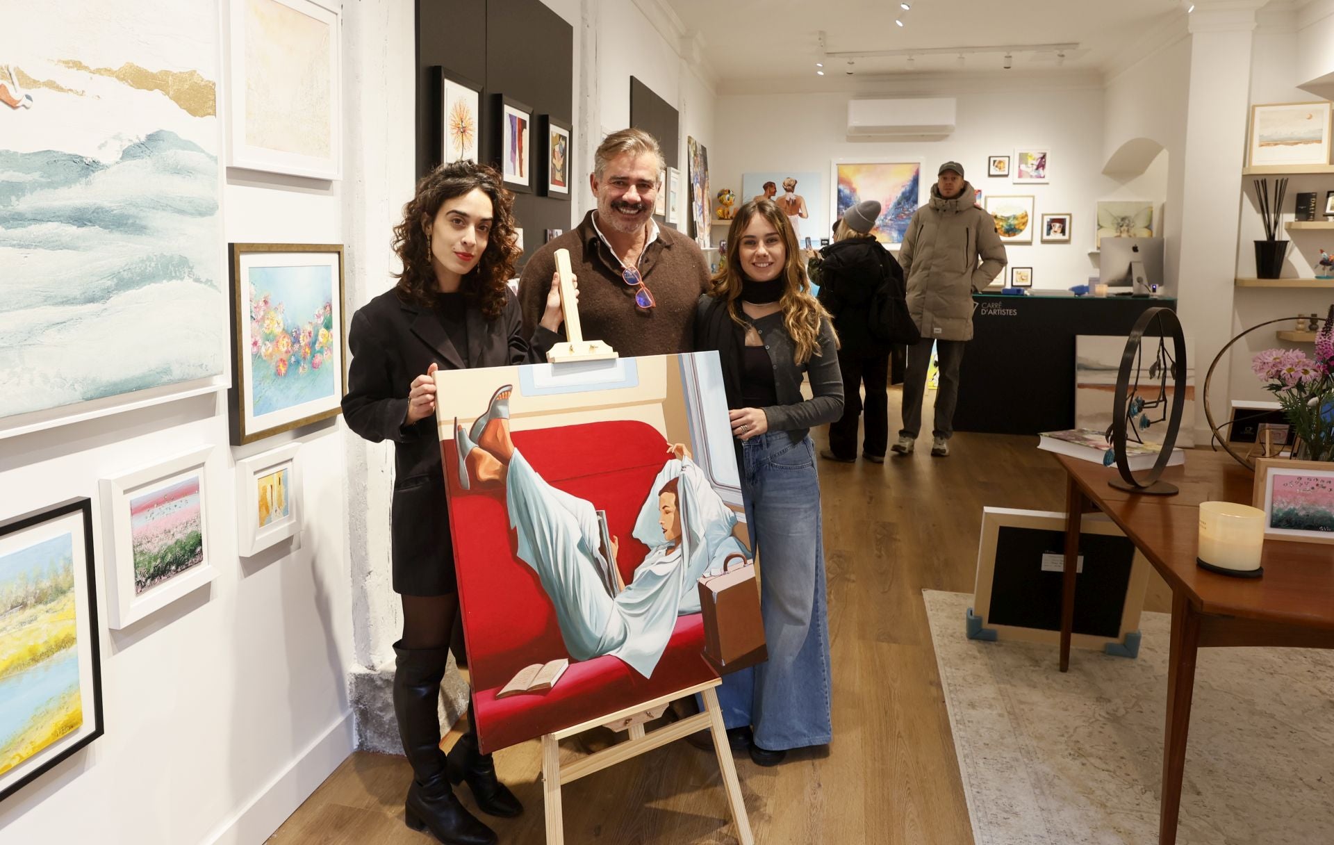 Por amor al arte: un matrimonio abre una tienda en el Casco Viejo con obras originales desde 115 euros