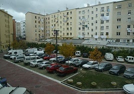 El parking interior del centro cívico Aldabe es uno de los puntos donde aumentará la iluminación.