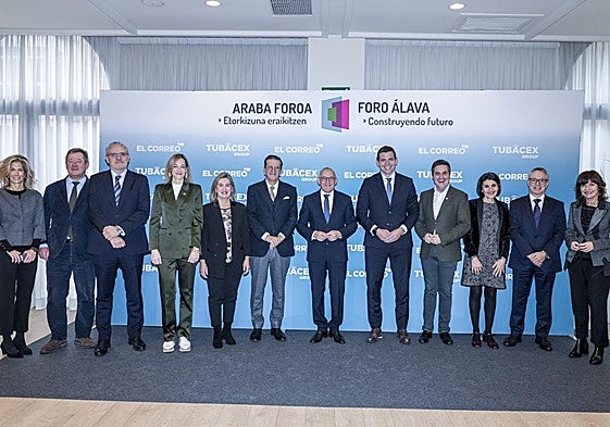 Zuriñe Ortiz de Latierro, Bingen Zupiria, Íñigo Barrenechea, María Ubarretxena, Irma Basterra, Enrique de Ybarra, Ramiro González, Josu Imaz, Mikel Jauregi, Nerea Melgosa, Óscar Villasante y María Goti.