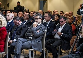 Adolfo Lorente, subdirector de EL CORREO, siguió la disertación.