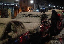 Un quitanieves en la red viaria alavesa.