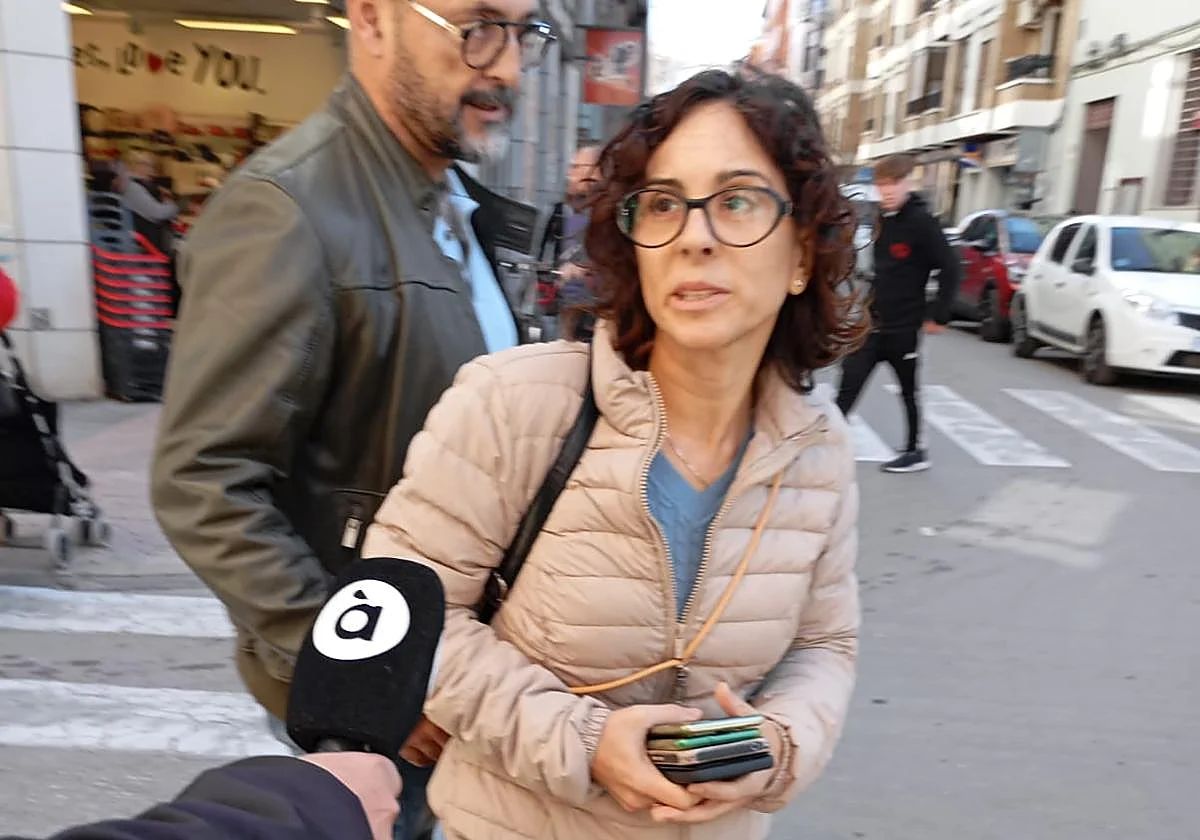 La dueña de la clínica dental investigada por la muerte de una niña: «Se fue de aquí perfectamente, se empezó a encontrar mal después»