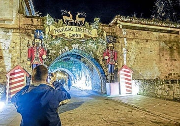 El pueblo medieval a una hora y media de Bilbao con una sorprendente iluminación de Navidad