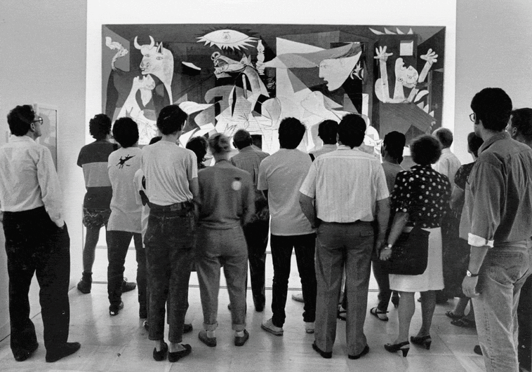 La sardinera en Pozas, los serenos, la 'guerra' de Euskalduna: la Transición con la mirada de Nocito