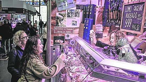 «En la Ribera ya entran más turistas que clientes locales»