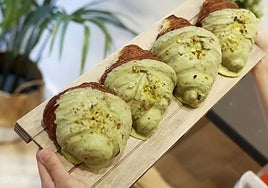 La pastelería bilbaína de moda que regalará cruasanes por su tercer aniversario