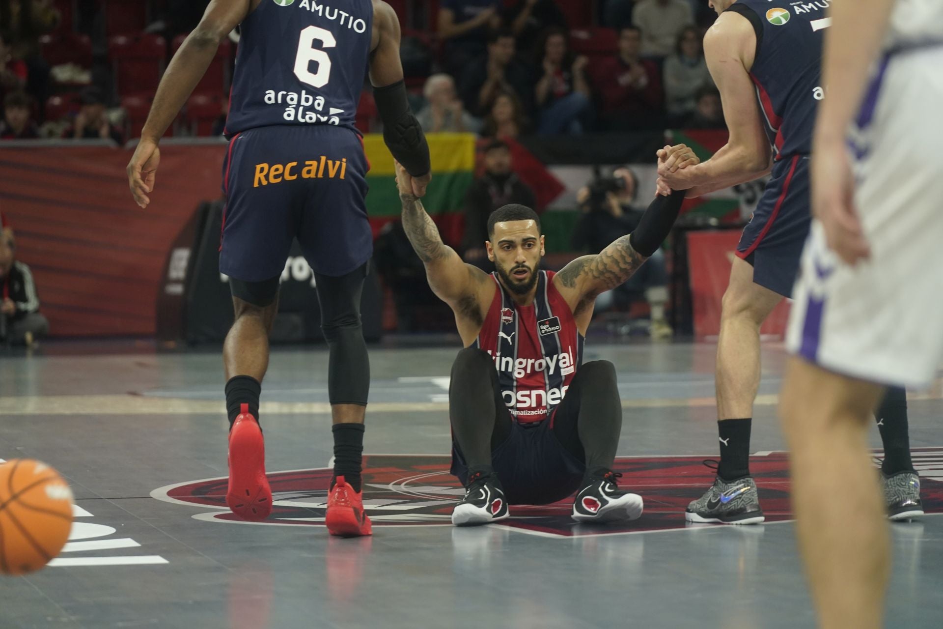 El derbi entre el Baskonia y Surne Bilbao, en fotos