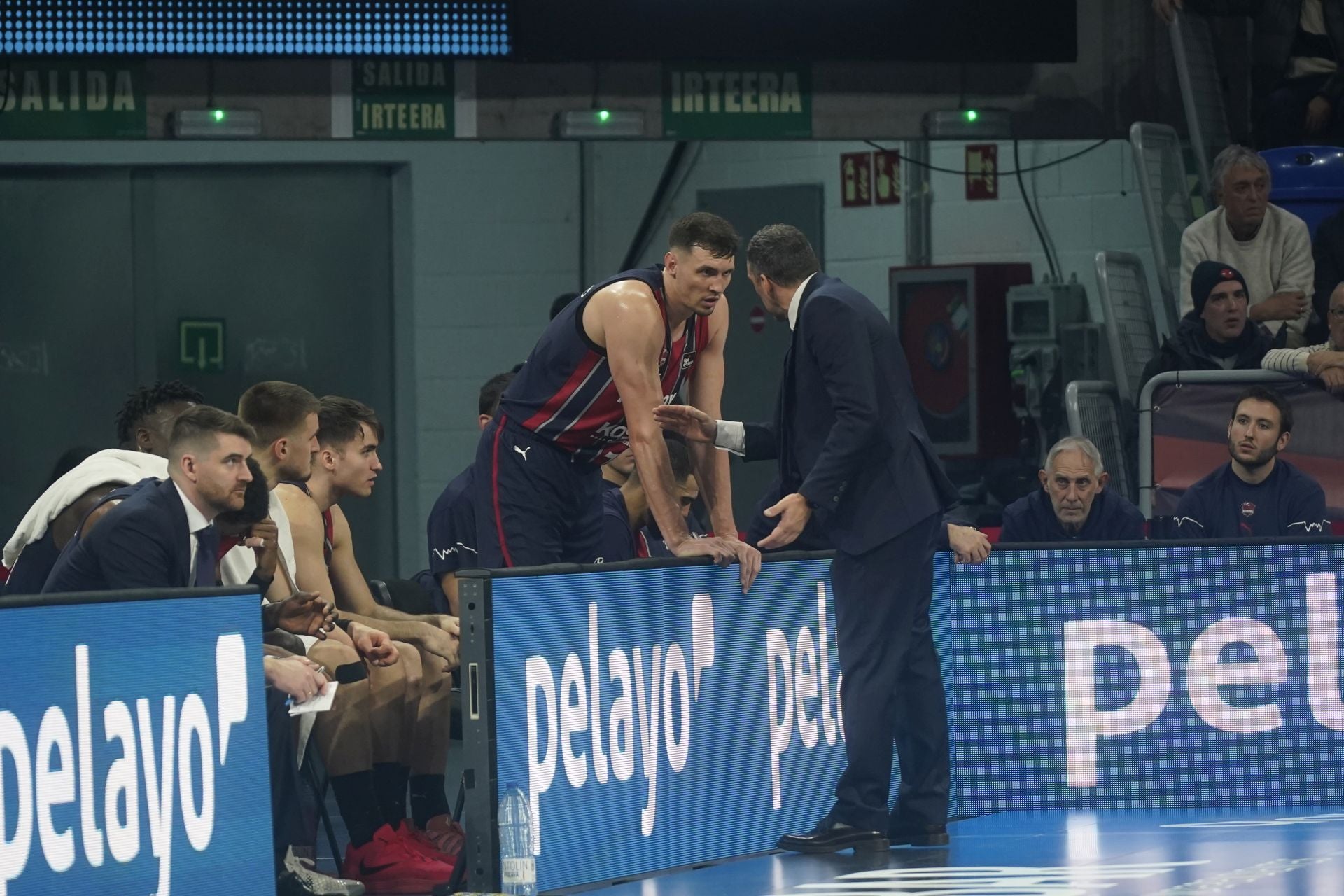 El derbi entre el Baskonia y Surne Bilbao, en fotos