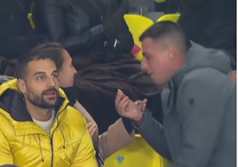 Instante en el que el hombre pide matrimonio a su pareja.