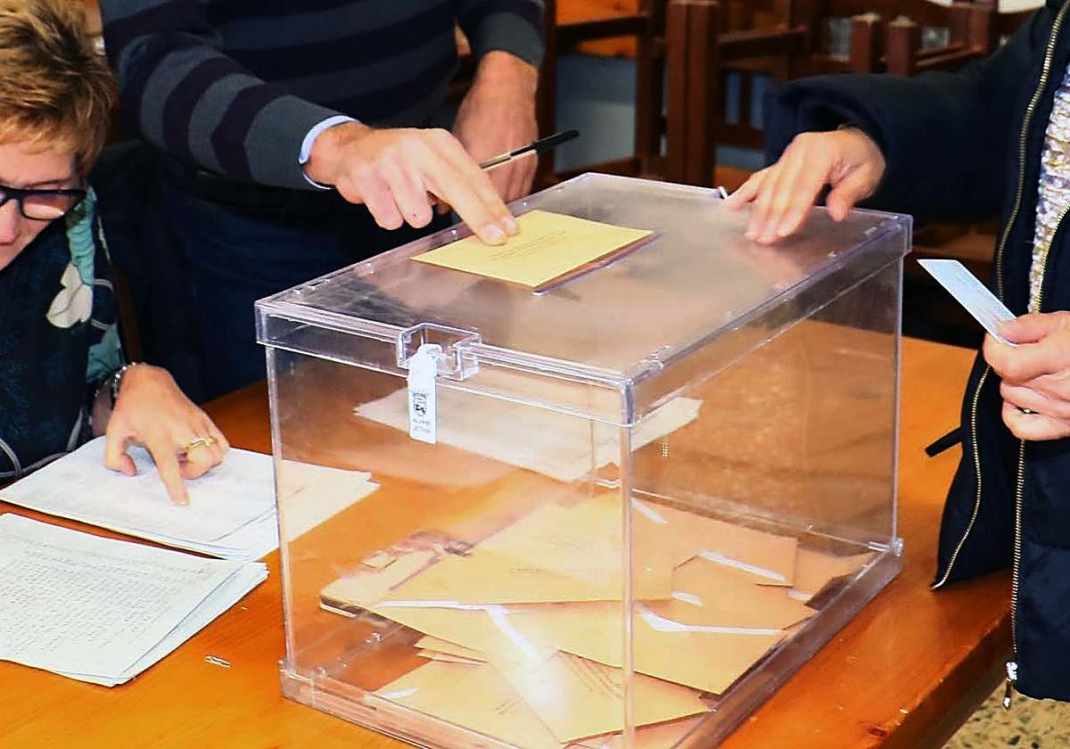 Papeleta de voto en las últimas elecciones concejiles.